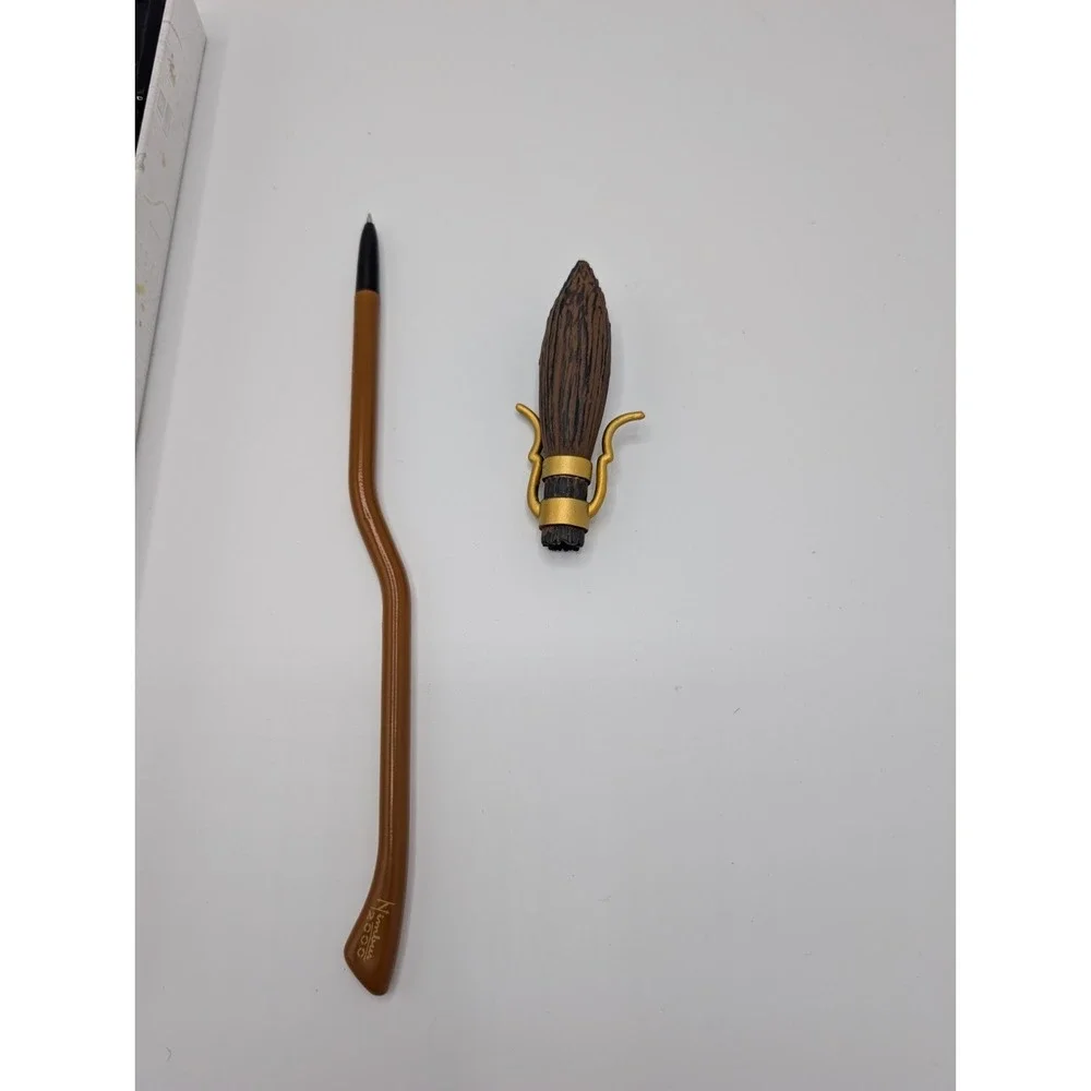 Harry Potter Wizarding World Nimbus 2000 Broom Pen Warner Bros